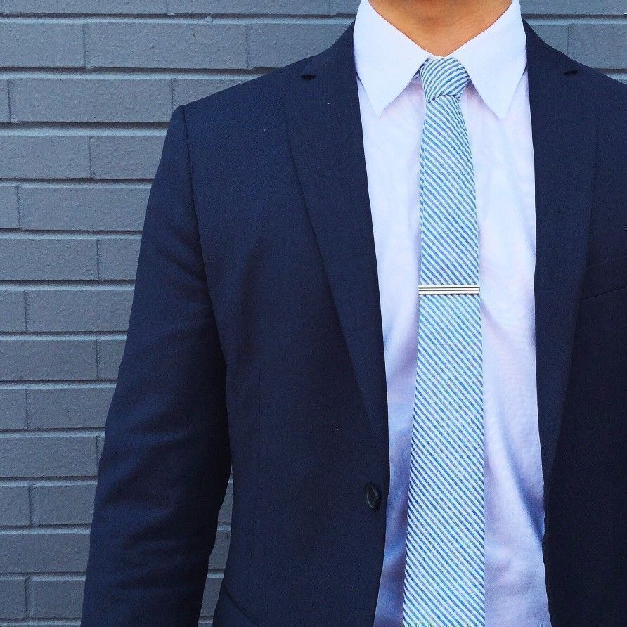 Men how to dress elegantly for a professional appointment
